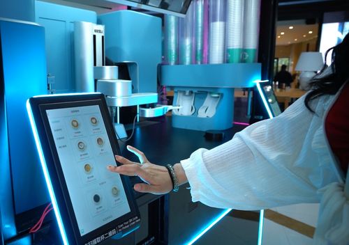 服貿(mào)會新亮點 機器人咖啡亭領(lǐng)航信息技術(shù)咨詢服務(wù)新趨勢